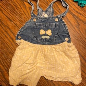 Girls 2t jean overalls with yellow and white flowered bottoms so cute!